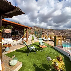 https://casa-rural-venus.in-canary-islands.com
